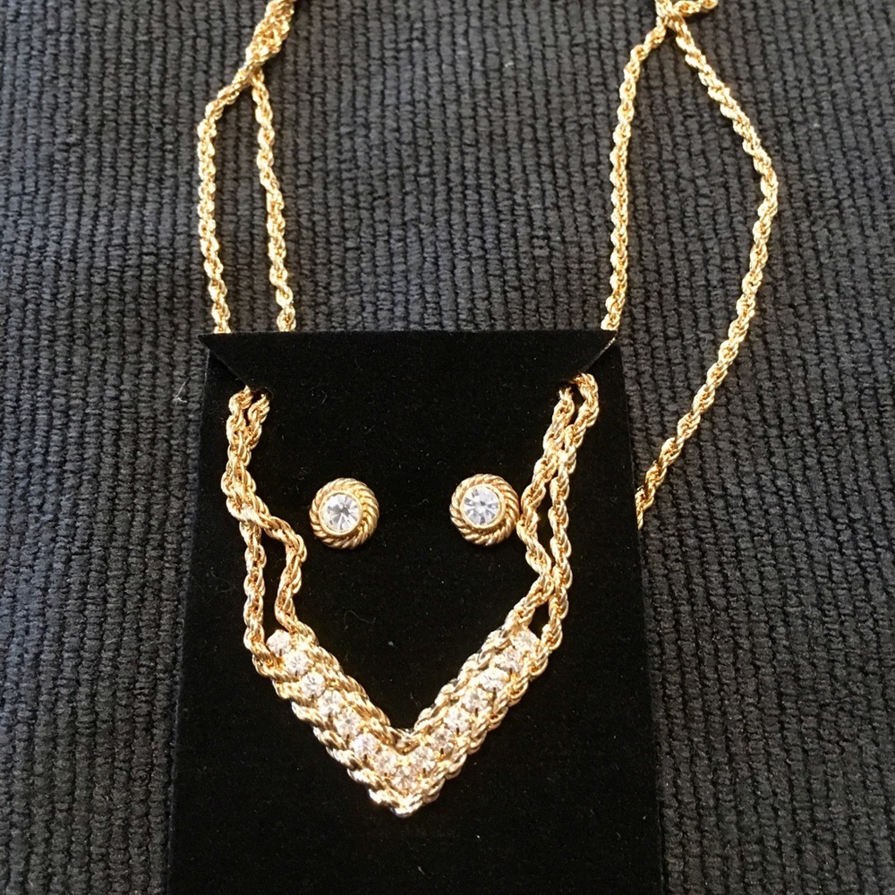 Double Rope Rhinestone V-Neck Necklace Gift Set